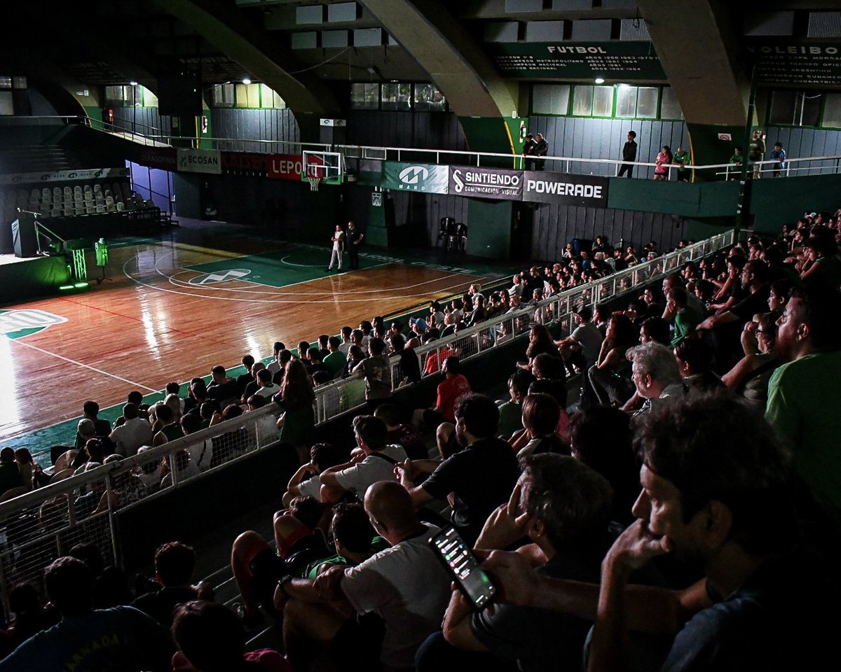 Ferro Carril Oeste Basquet tweet media