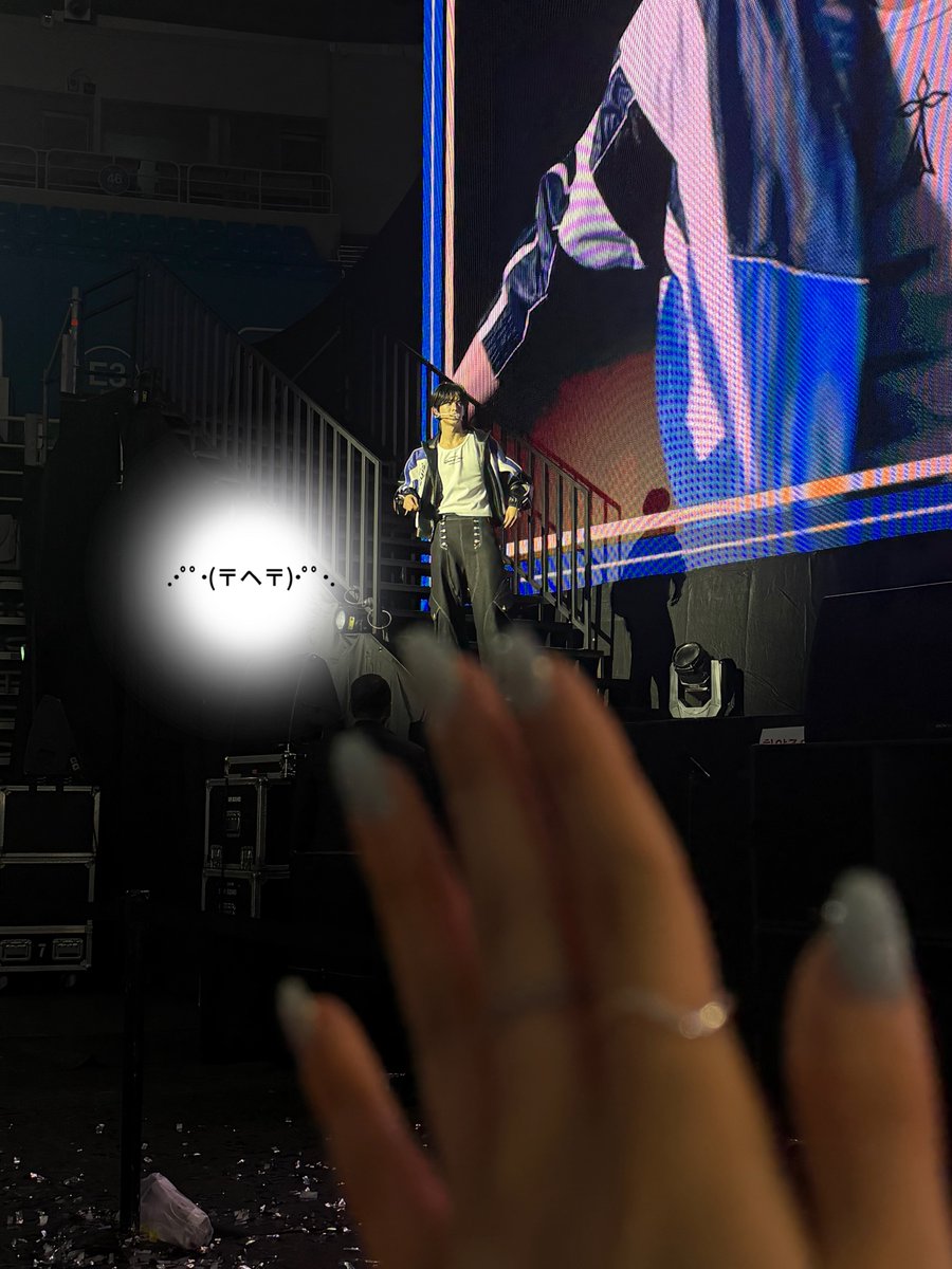 ᵐᵉᵒʷ tweet media