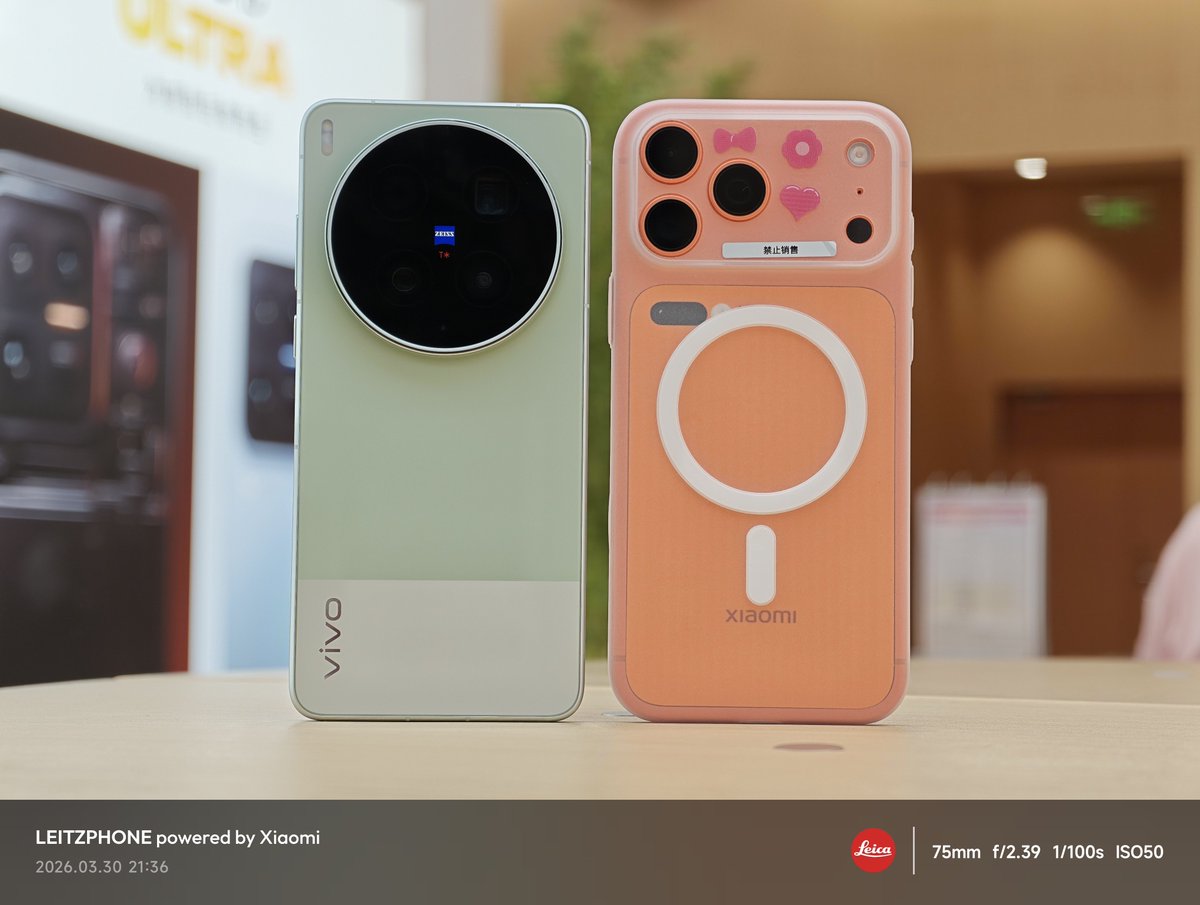 fenibook tweet media