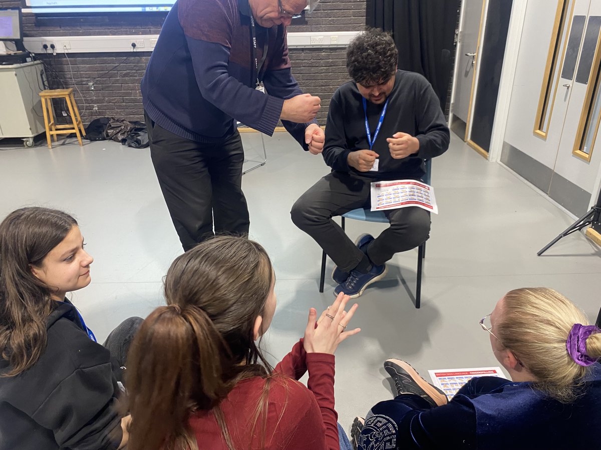 Kingston College tweet media