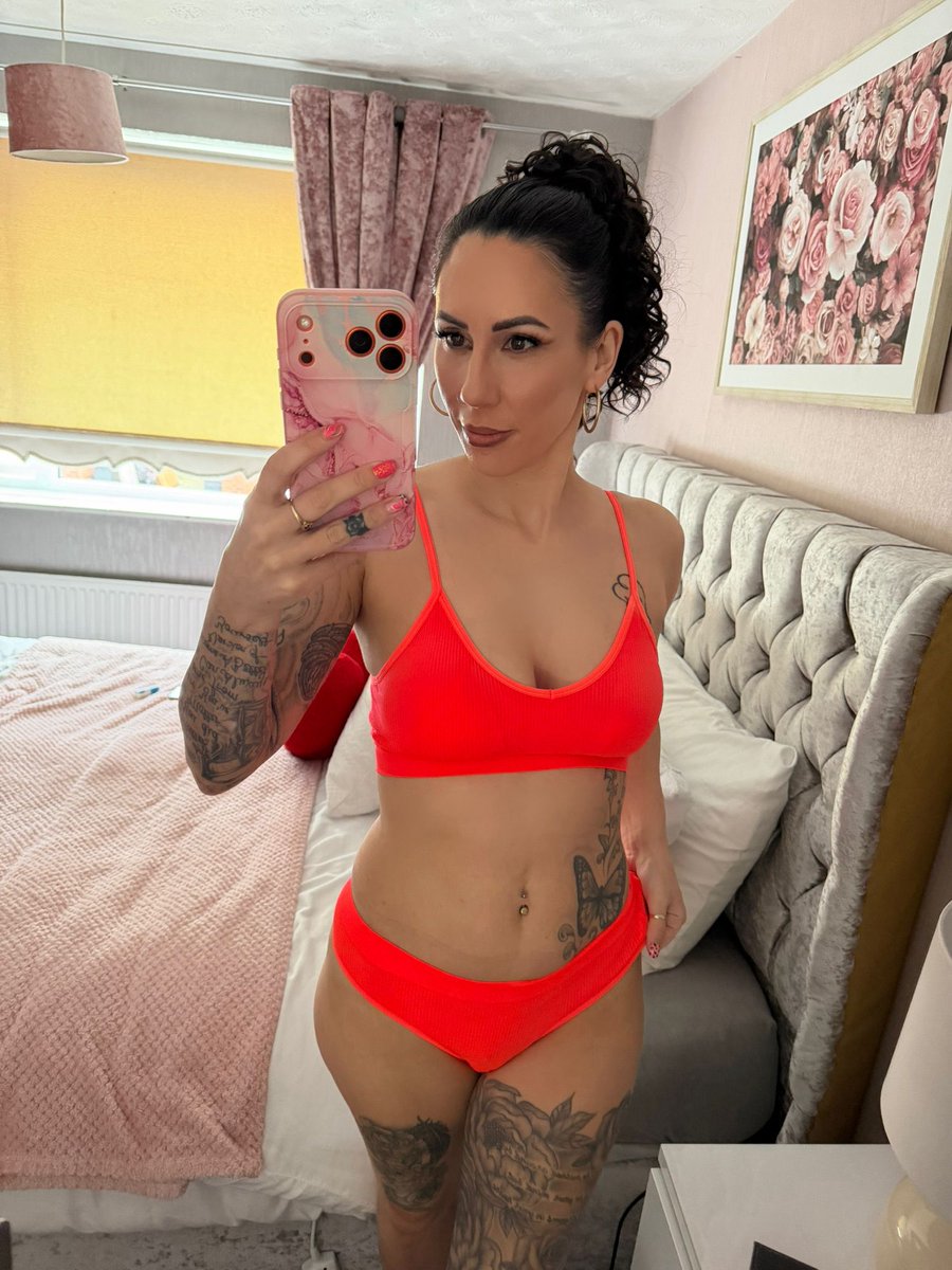 Crystal Nolan💝 tweet media