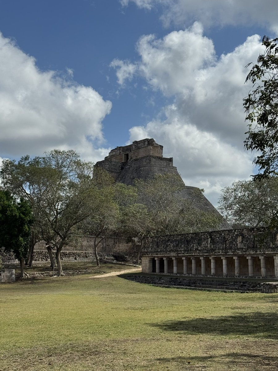 egeraat's tweet photo. Uxmal, zeker een aanrader #uxmal #mexico #yucatan #mayaculture #maya https://t.co/XdjmwNumse