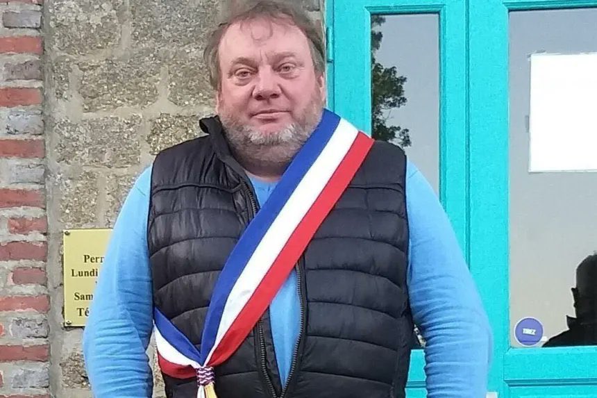 oumse-dia tweet media