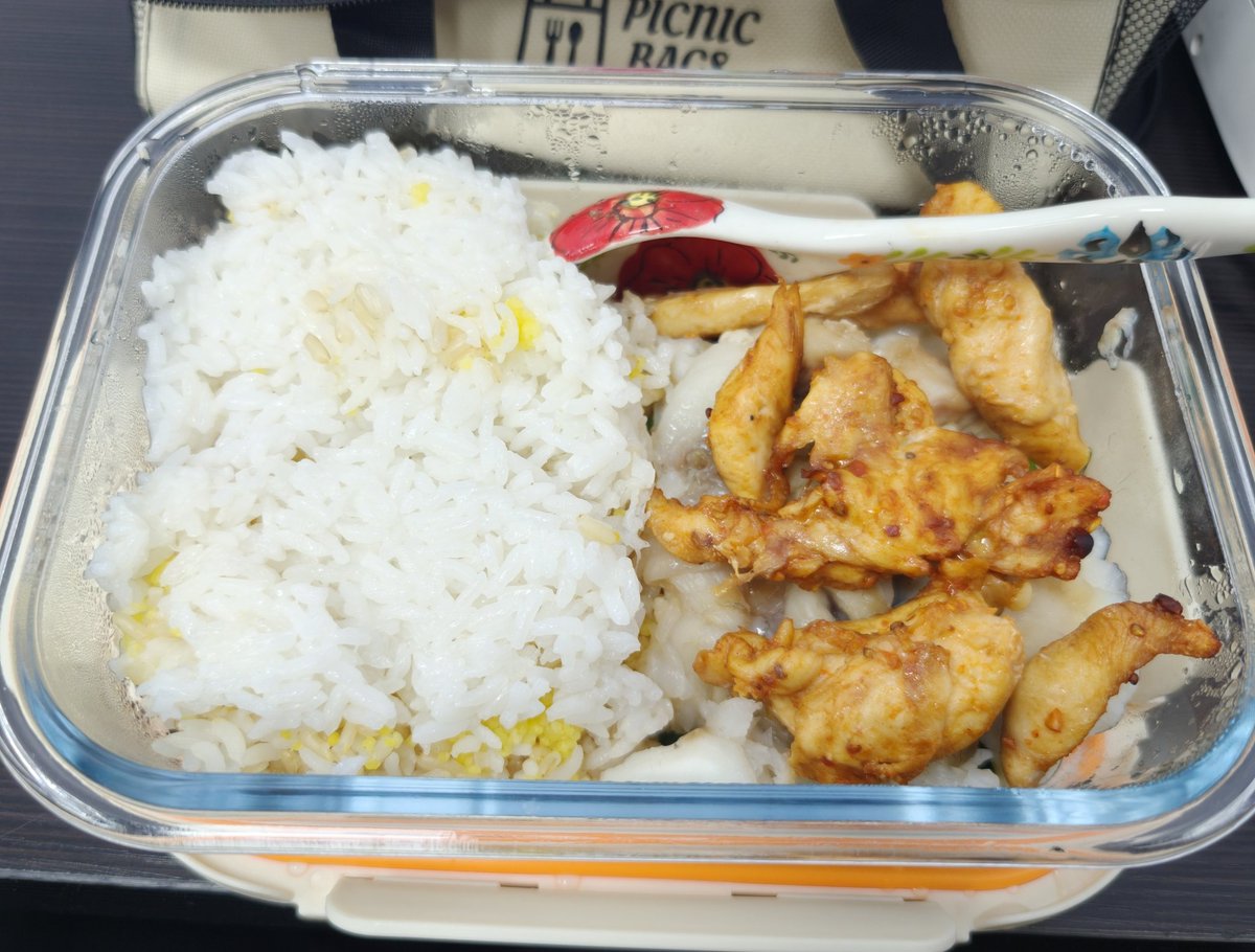 兔某今天发疯了吗（有氧偷懒版） tweet media