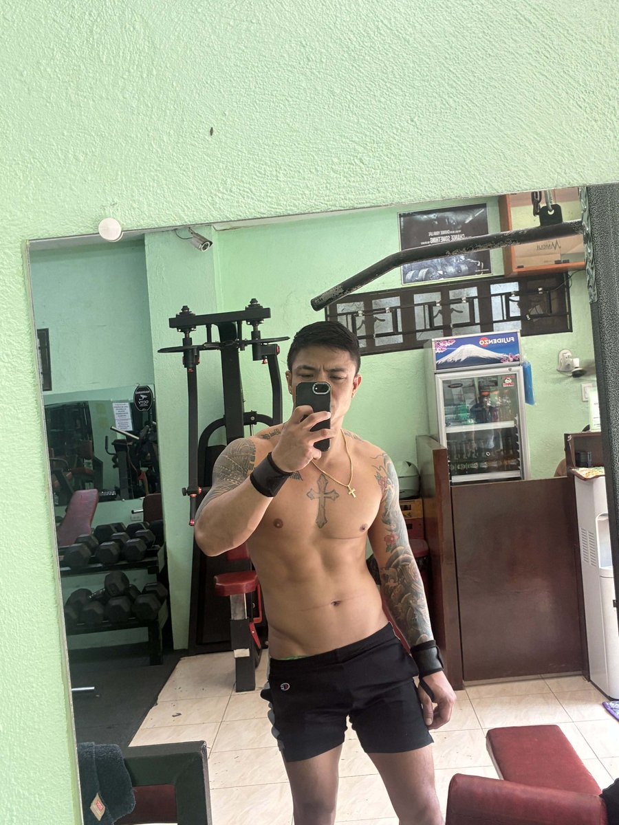 JHOROSS❌🇵🇭100K FOLLOWERS tweet media