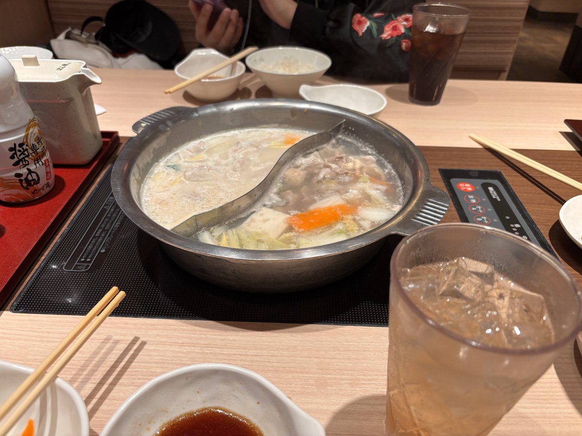 にゃん太︎ ︎💐低浮上 tweet media