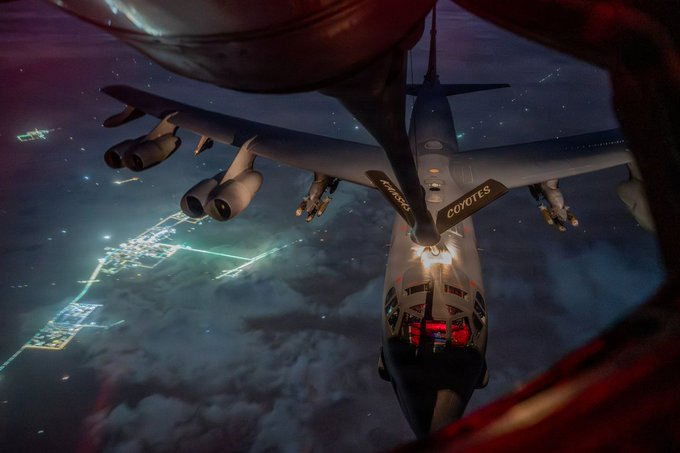 🆕✈️A U.S. B-52 bomber is seen refueling during a combat flight supporting Operation Epic Fury in a new photo released by U.S. Central Command.