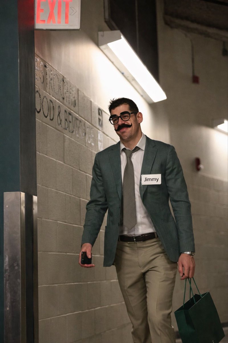 PenguinsJesus's tweet photo. A guy named “Jimmy” with a heavy Russian accent just walked down the hall at UBS Arena.

He claimed to be the Penguins team equipment manager.  I mistook him for Evgeni Malkin and he said, “No Geno here, I Jimmy.  I from Blawnox and collect sticks for team.” #LetsGoPens https://t.co/zyfmlBcIE9