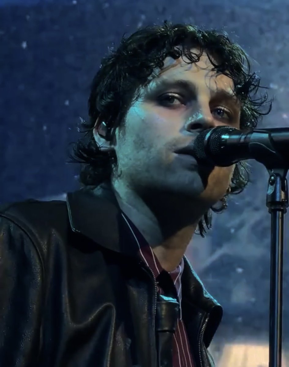 math ⊬ tweet media