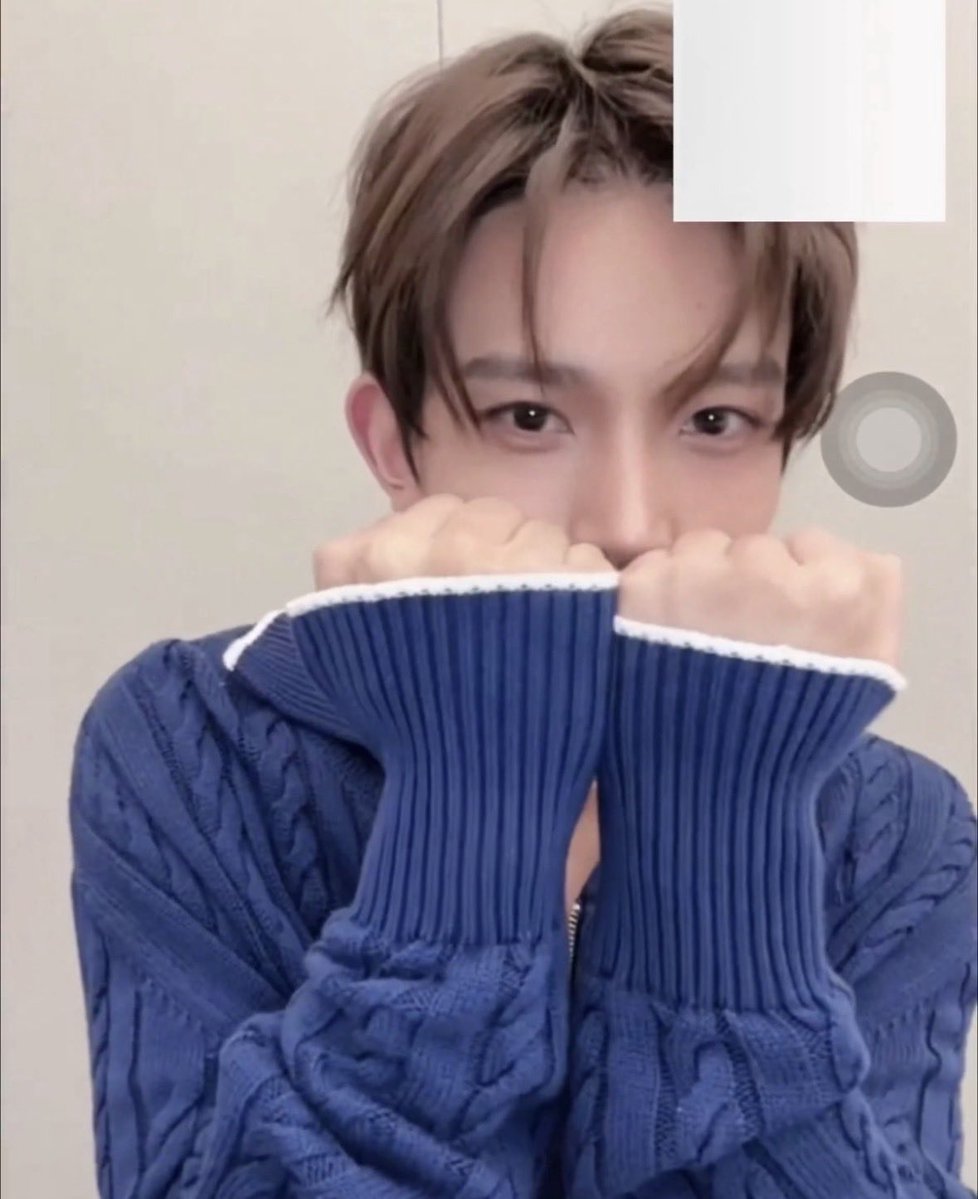 ¹⁰⁰⁹ tweet media