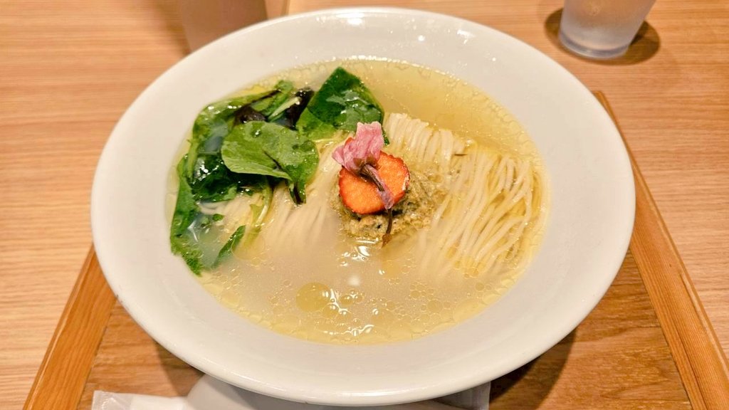 まえざわ🍜 tweet media