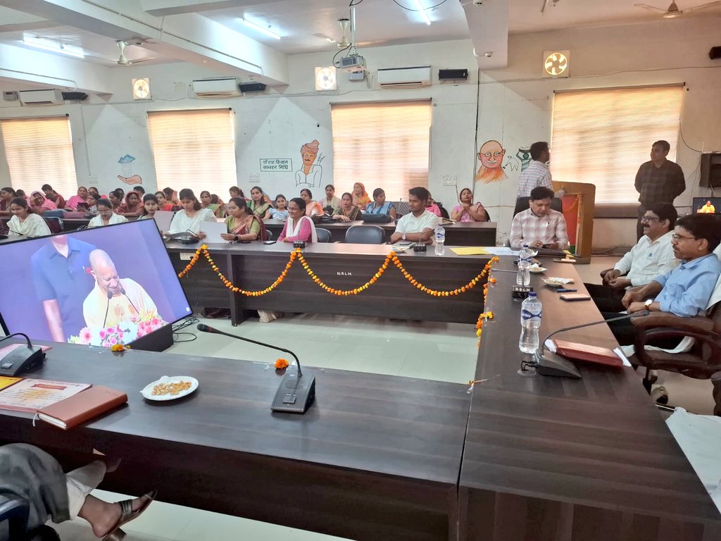 DM Amethi tweet media