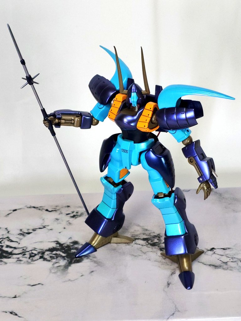 tzw3ayskz's tweet image. #プラモデル
#HM
#重戦機エルガイム
1/144 グルーン　旧キットのプロポーション、各関節部分などを改修しつつ、なるべくキットの良さを活かしHGキットと並べられるように制作しました(去年秋のアシュラテンプルも同じ気持ちで作りました😺)