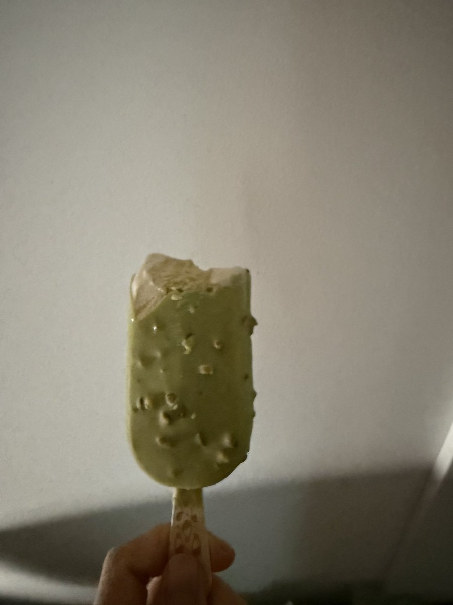 云雲有雨 tweet media