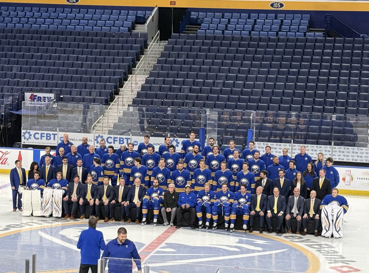 rachelmlenzi's tweet image. It’s team photo day before practice for the #Sabres