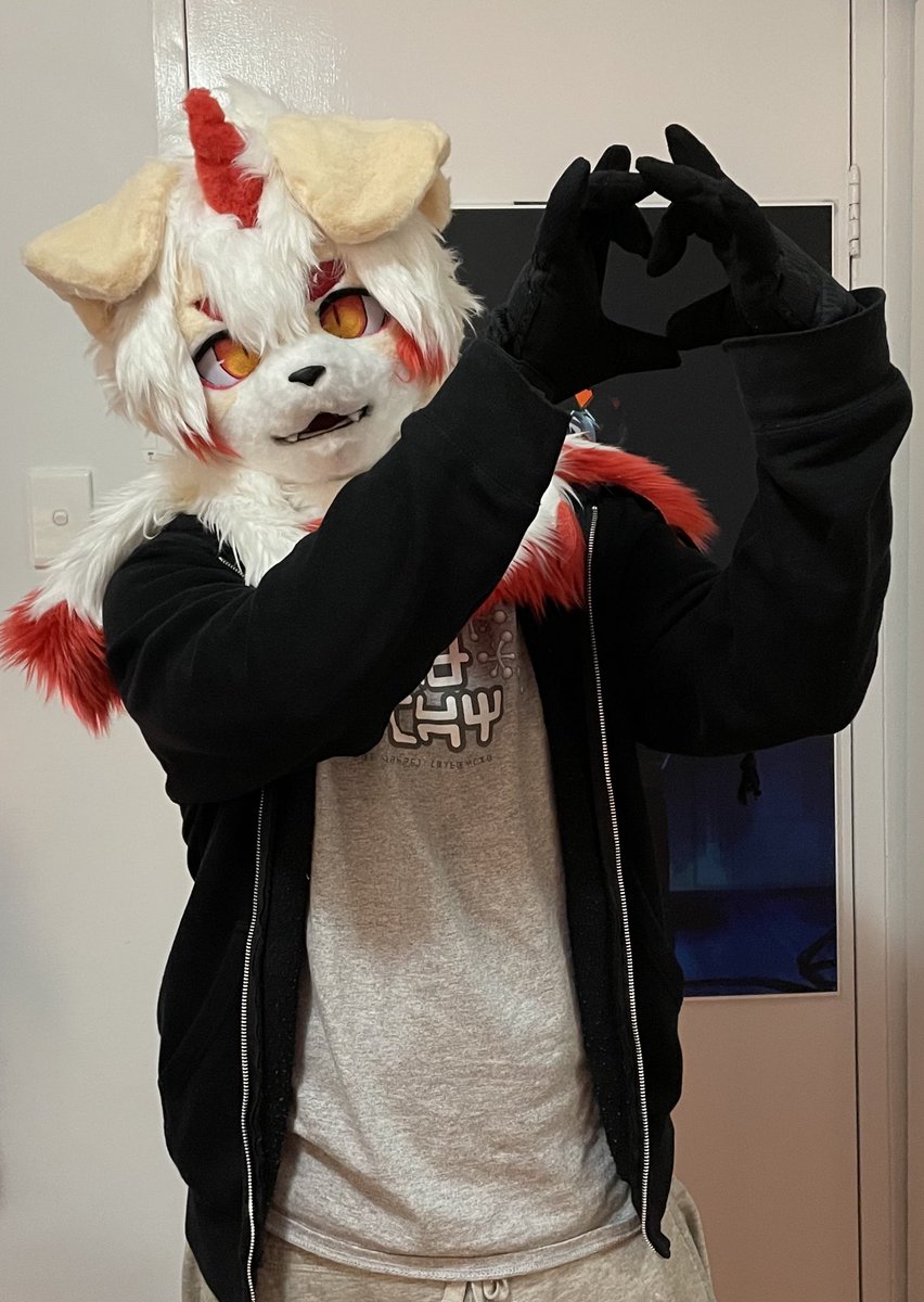 Hung is incredibly touched by all the support he has received! He wants you to know he loves you all!

#arknights
#hung