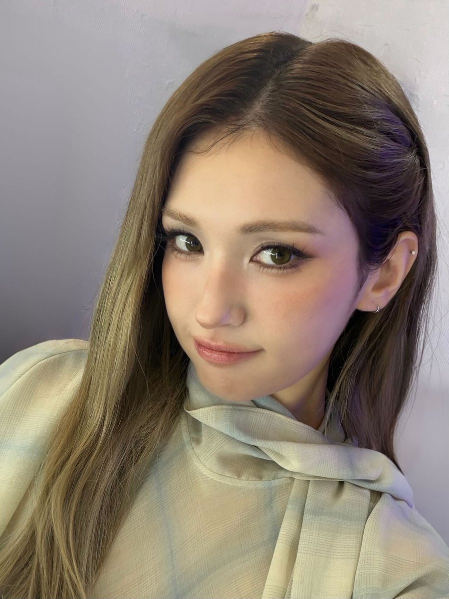 JEON SOMI(전소미) tweet media