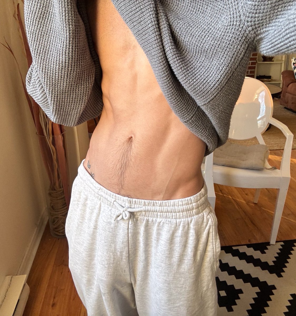 ✰matty✰ tweet media