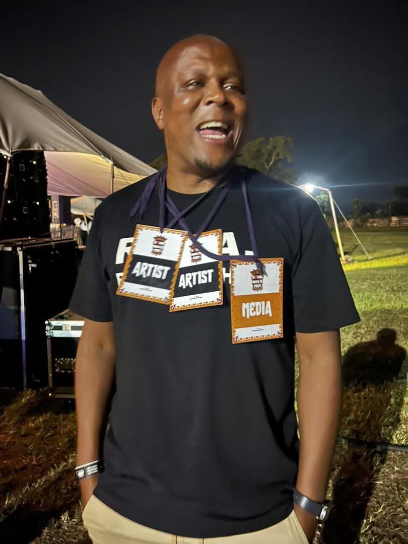 Badzelise tweet media