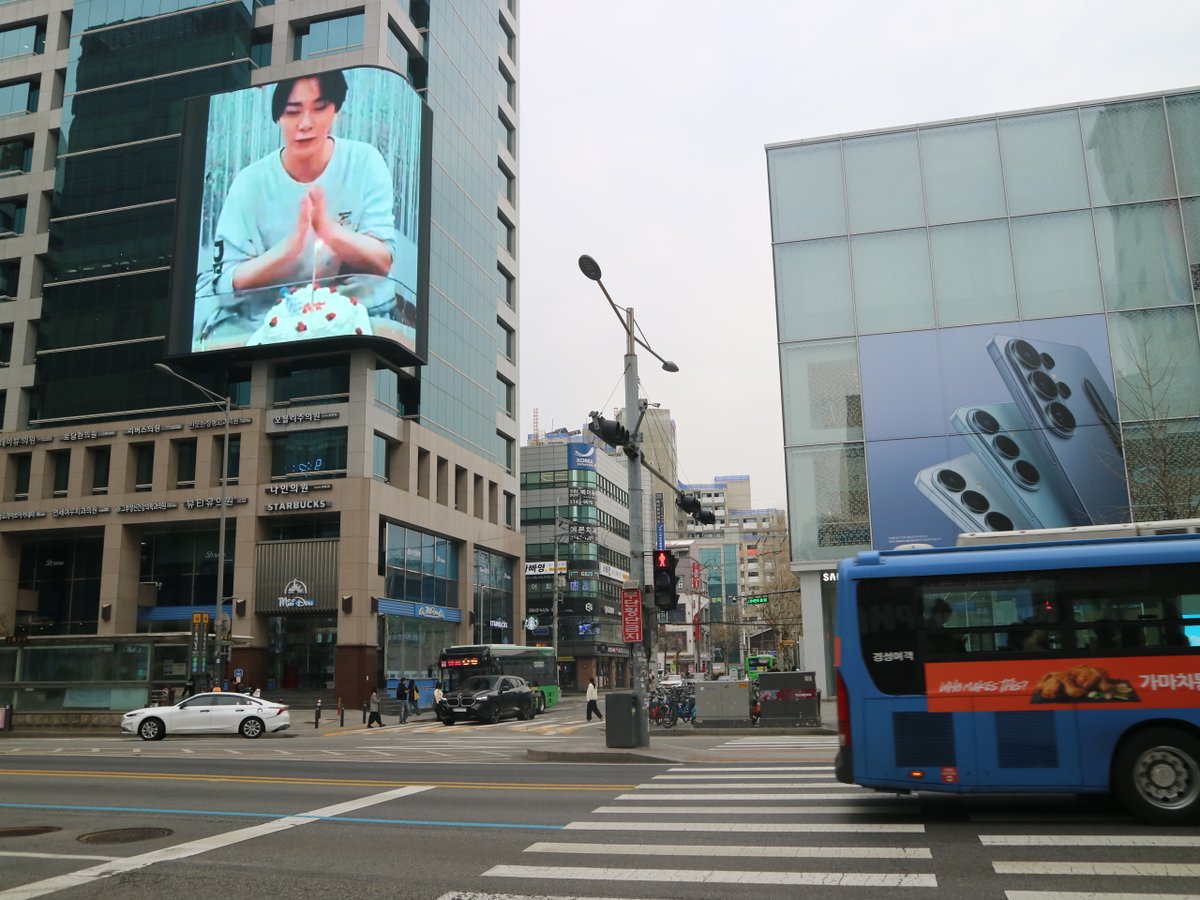 프랩(큐블릭 미디어) tweet media