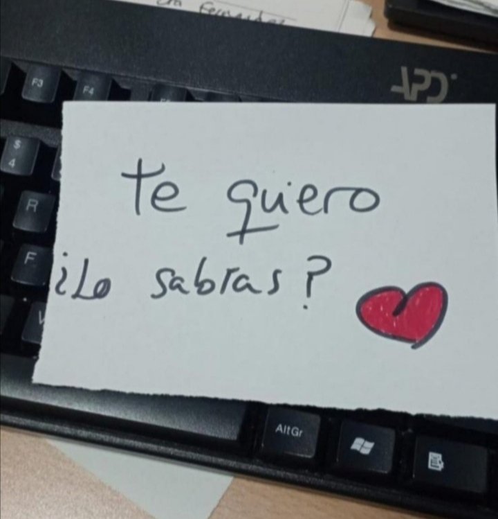 EmilyenParis3's tweet image. Y hay días,que no son muy buenos,pero siempre hay algún compañero que te saca una sonrisa.Pequeños detalles que se agradecen mucho.🫶🏼
#compañeros
#hospital