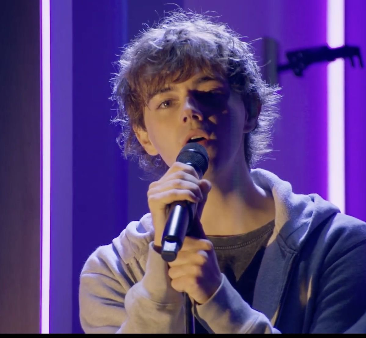 Zuzu 🌹🪑 tweet media