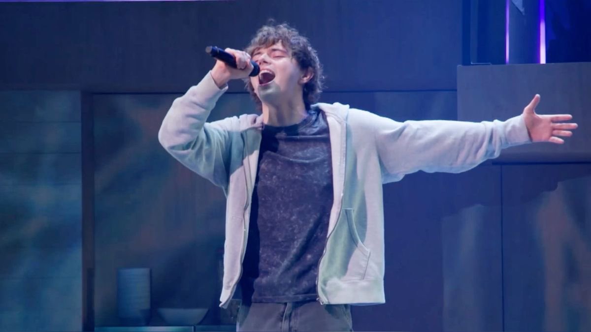 Zuzu 🌹🪑 tweet media