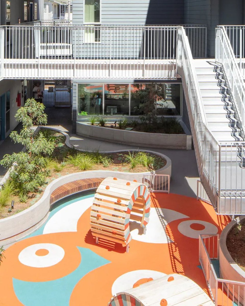 LCI_LA's tweet photo. Every block deserves a courtyard moment! πͺ΄β²οΈ
#urbancity #opencourtyards #walkablecommunities #losangelscourtyard https://t.co/SaiZMPTWci