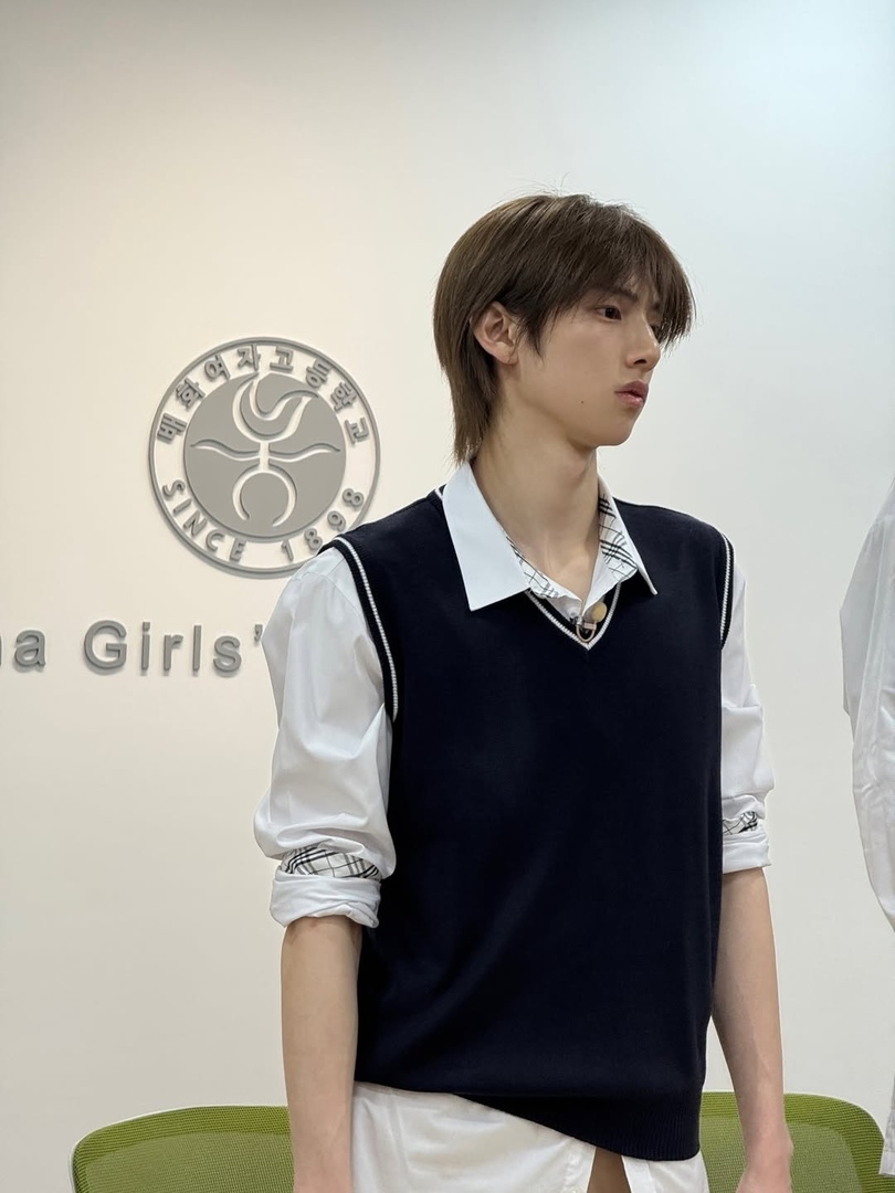 selfolssi ♤ tweet media