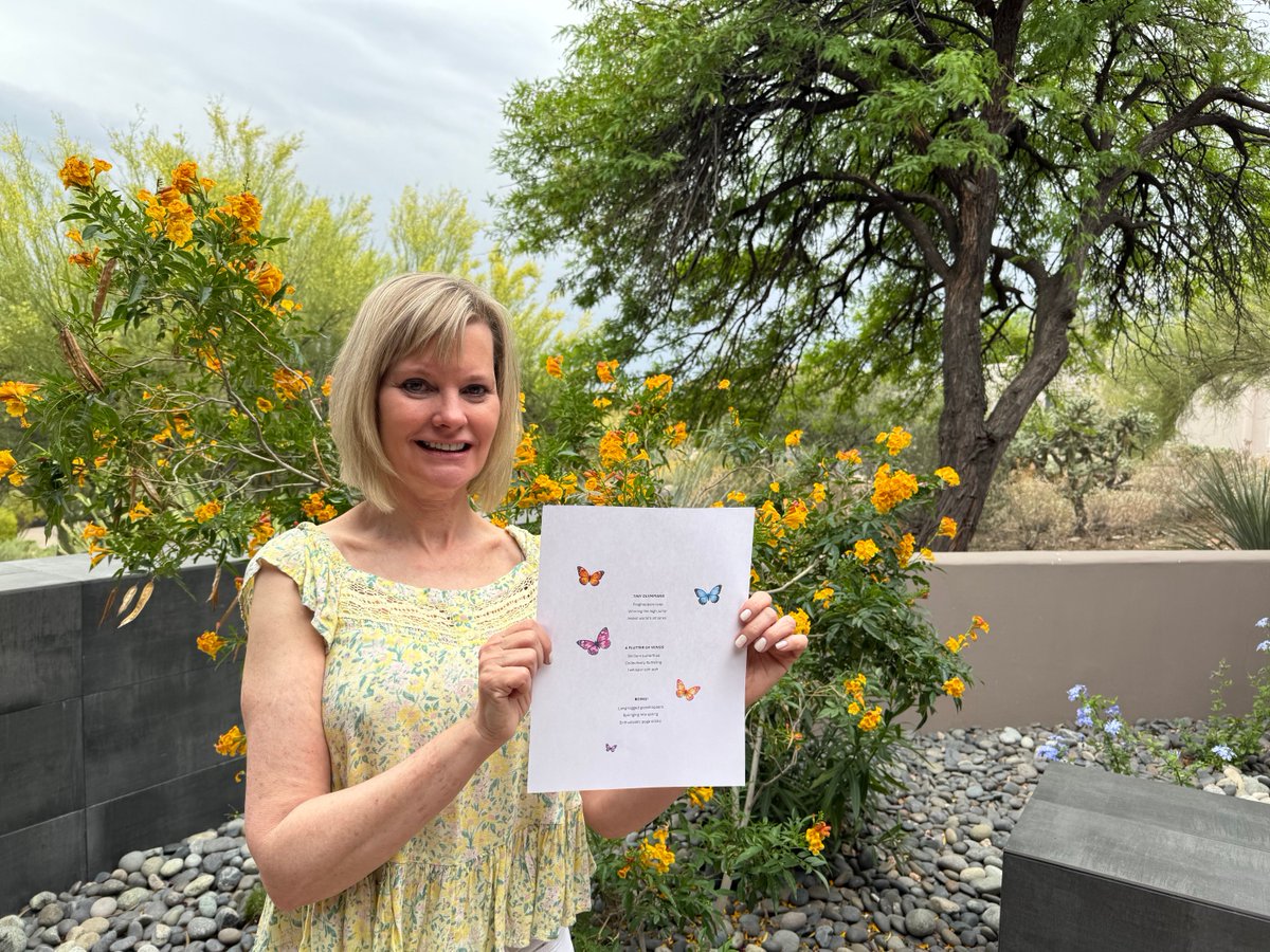 sheribbooks's tweet image. Happy to see my spring haiku in The Dirigible Balloon! 🎈 Thanks ⁦@JonathanHumble⁩ #kidlit #poetry