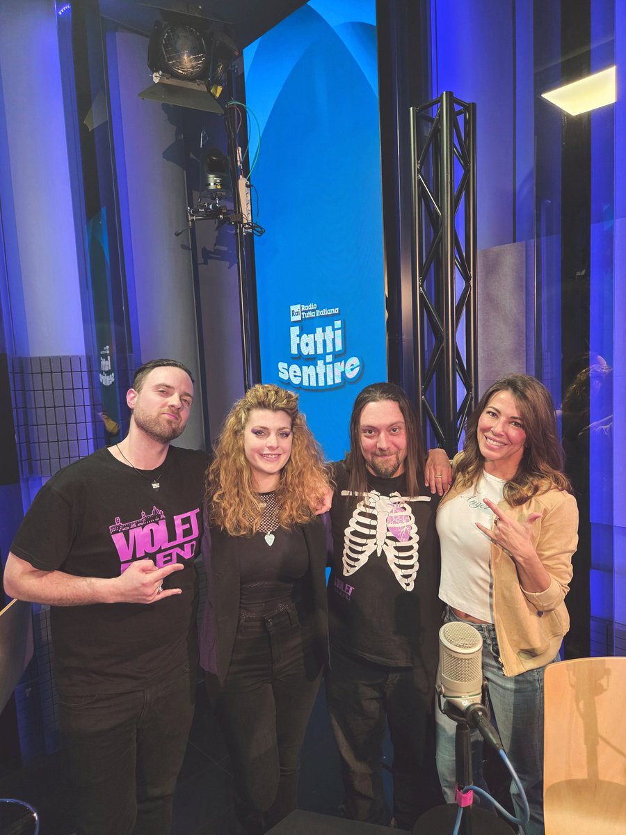 Violet Blend tweet media