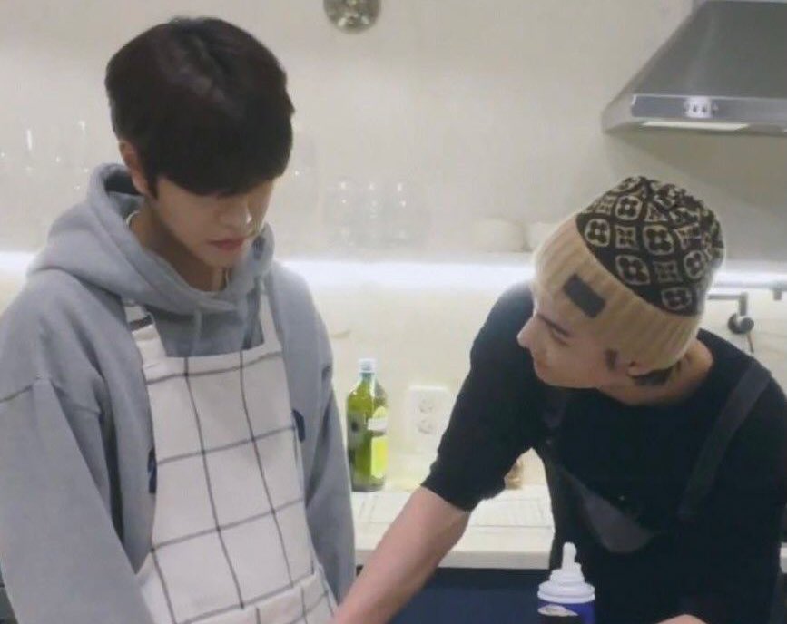 seungjin headquarters tweet media