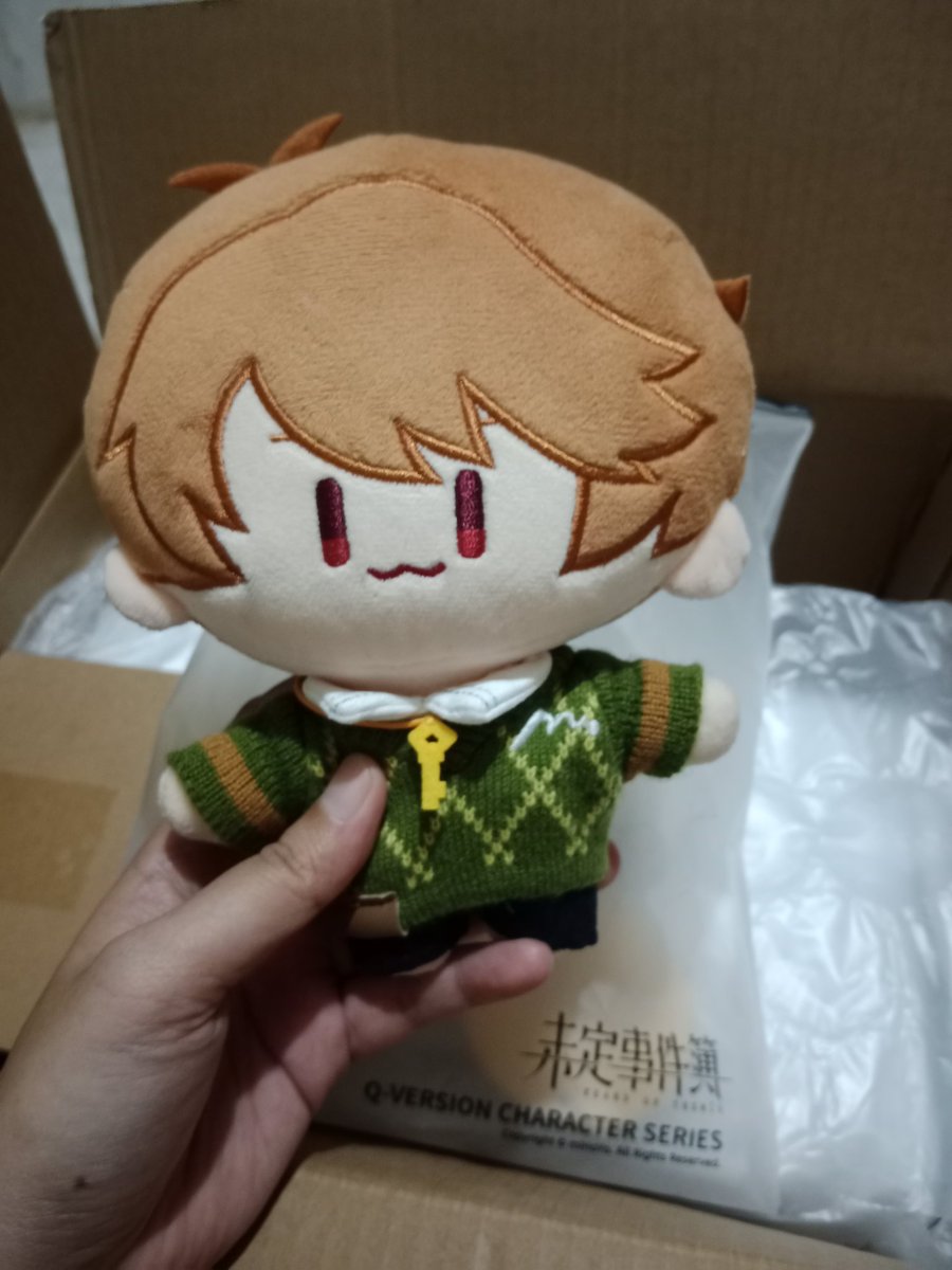 𝒍𝒖𝒌𝒆 𝒑𝒆𝒂𝒓𝒄𝒆'𝒔 𝒘𝒊𝒇𝒆 tweet media