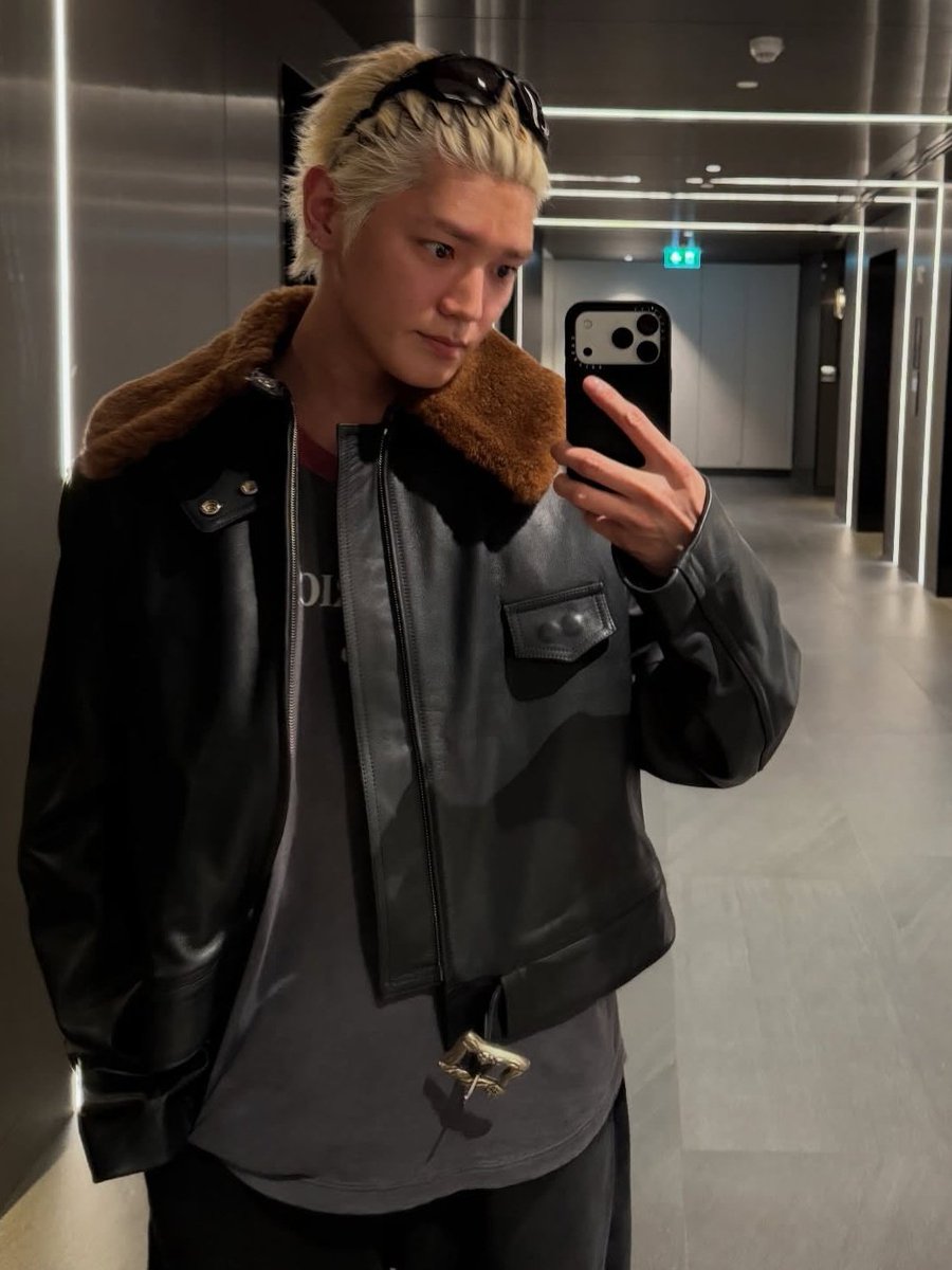 taeyong pics tweet media