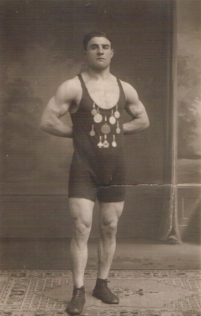 HelloFrances tweet media