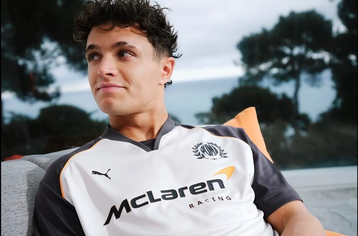 Base umum bisa follow @cornerfess tweet media