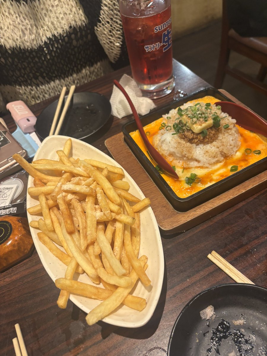 H🅾️i tweet media