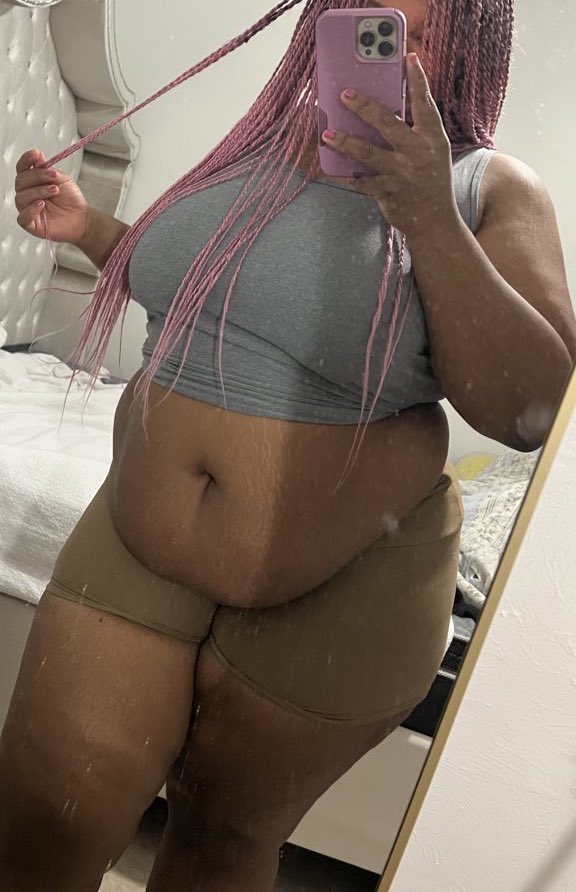 Why do my shorts never stay down? 😭