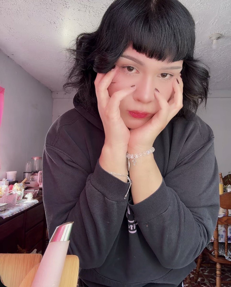 ɐı̣ɔuǝɯǝꓷﮩ٨ـ♡ﮩ٨ـDemencia tweet media