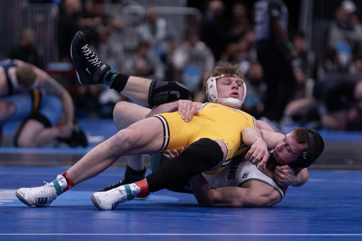 Wyoming Cowboy Wrestling tweet media