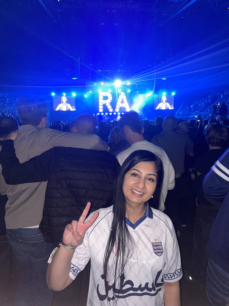 Zarah Sultana MP baiting the English and Jews every day.
"Resistance, Resistance, Resistance" on the shield with Hamas triangle of this disgusting England shirt rip off.