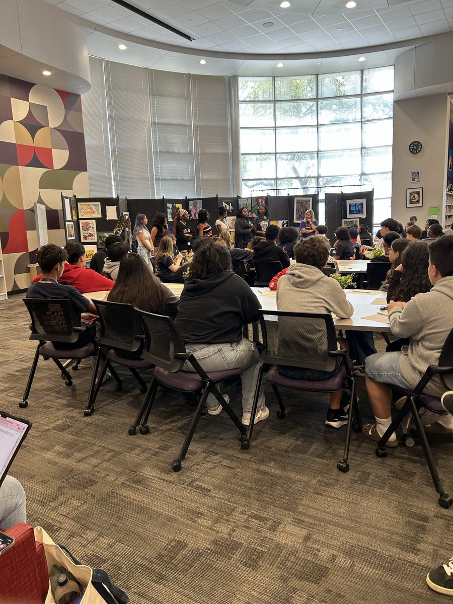 rwjhavid's tweet image. Our 8th grade AVID students loved touring RHS &amp;amp; experiencing its amazing program! 🙌🏽 They even shadowed high schoolers and attended classes. Huge thanks to @RHSAVIDBrown for having us! 💙 🧡🐎💜💛🦅 #CollegeReady #FutureLeaders @ClaunchTeaches @SarahMcClain_1 @SpoonStefani