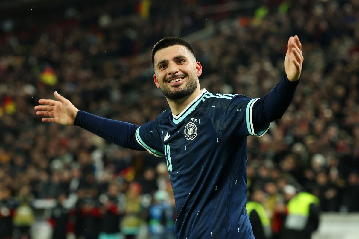 عمرو tweet media