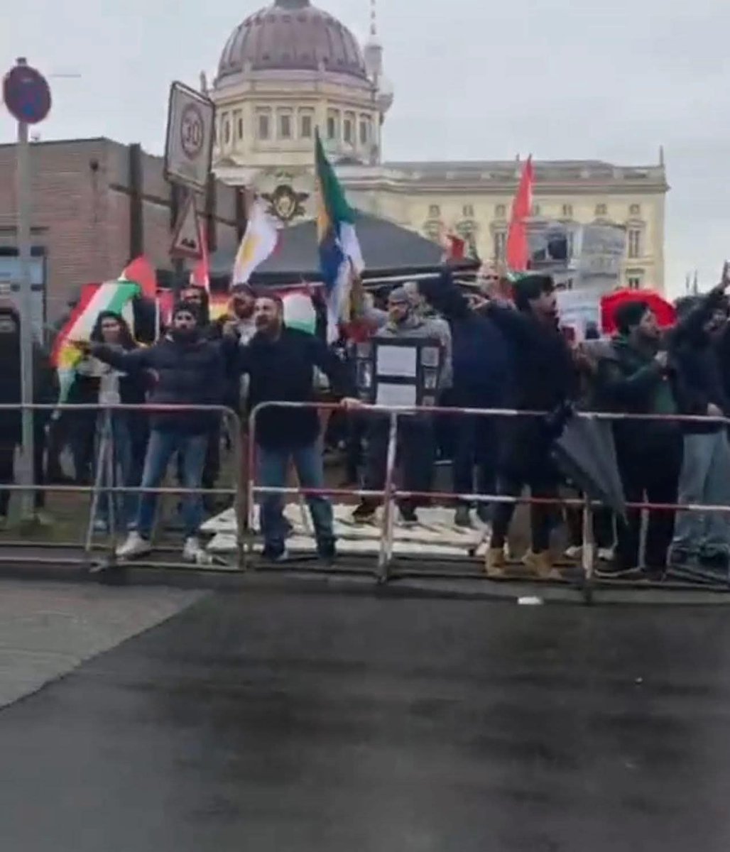 Sham 🇸🇾 tweet media