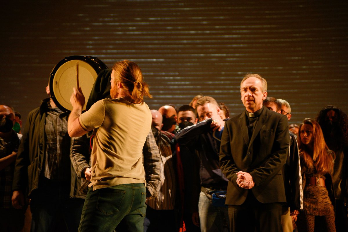 B A R N A B Y R E A tweet media