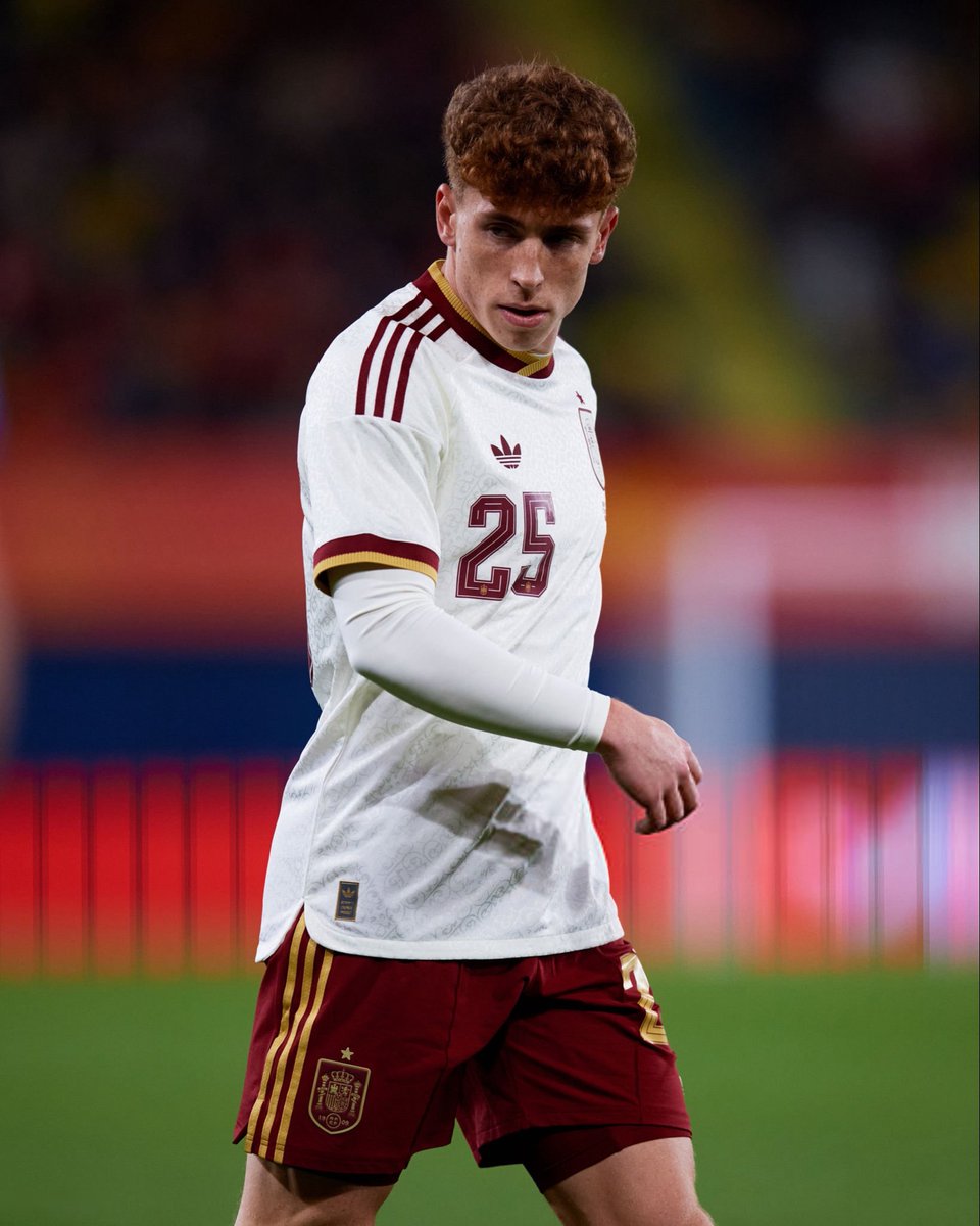 FCB World tweet media