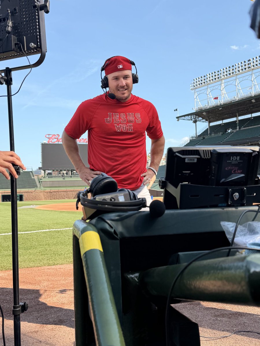 LAAngelsPR's tweet photo. Tune in now to @MLBNetwork as Mike Trout joins @IntentionalTalk https://t.co/dBnuGW1r6d