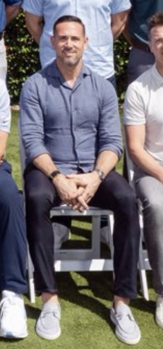 Bance Armstrong tweet media