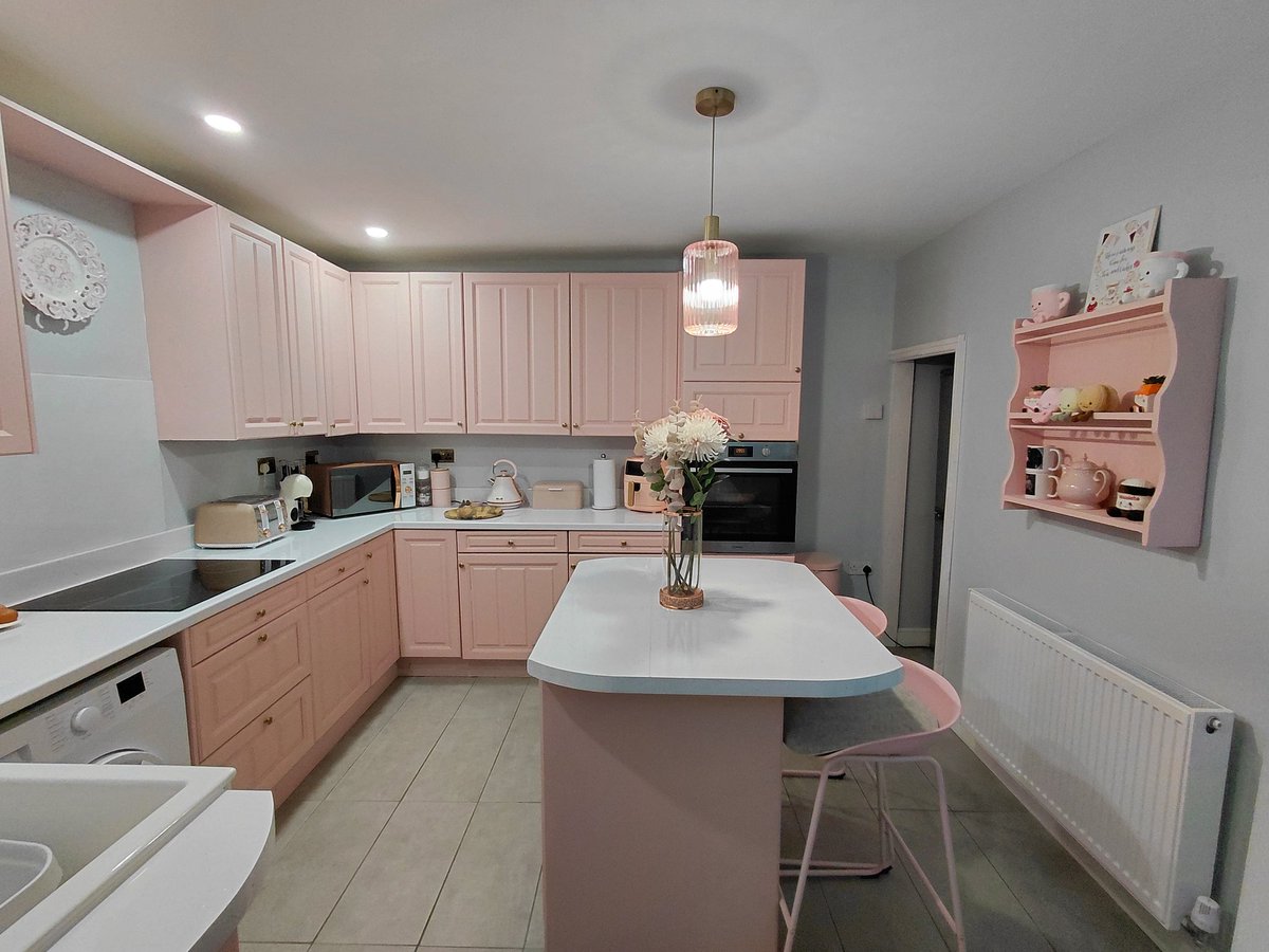 Kirsty Lewis tweet media