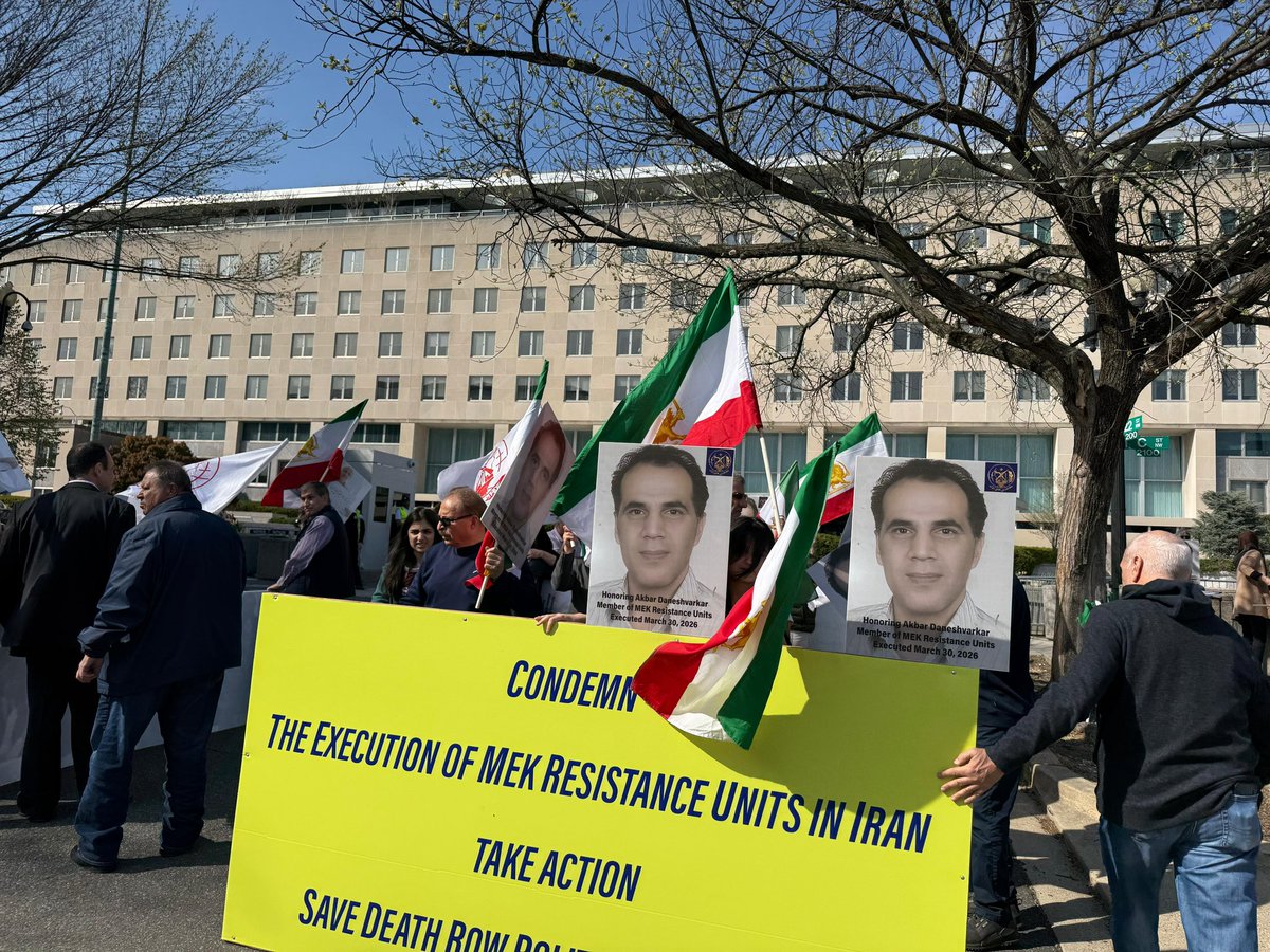 OrgIAC's tweet photo. Now: Outside the @StateDept,  we honor @PMOIRAN members Akbar Daneshvarkar &amp; Mohammad Taghavi-Sangdehi who were hanged at dawn in the notorious Gehzel Hesar prison. We call on @StateDept_NEA to condemn this desperate act of suppression by the decaying clerical regime. @VOAfarsi https://t.co/jvwOovHBql